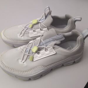 On Cloudaway CloudTec Women's Shoes Size 10 Multi Color on running on cloud